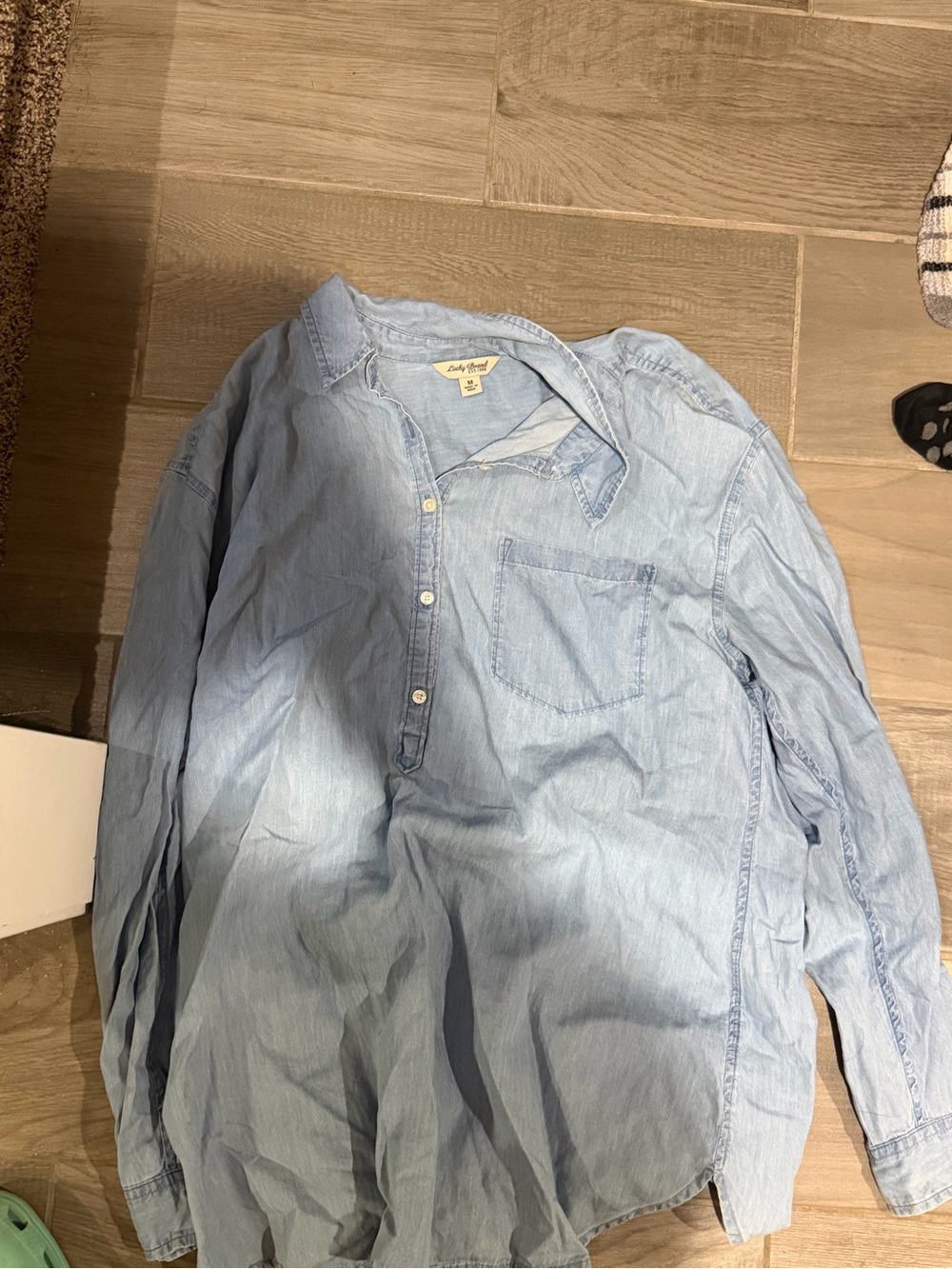 Lucky Brand Light Blue Chambray Button-Down Shirt